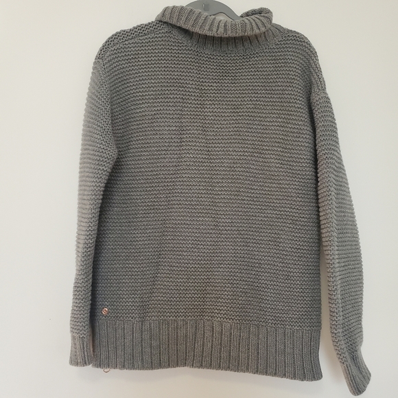 Lululemon Karma Kurmasana Sweater - Picture 4 of 6